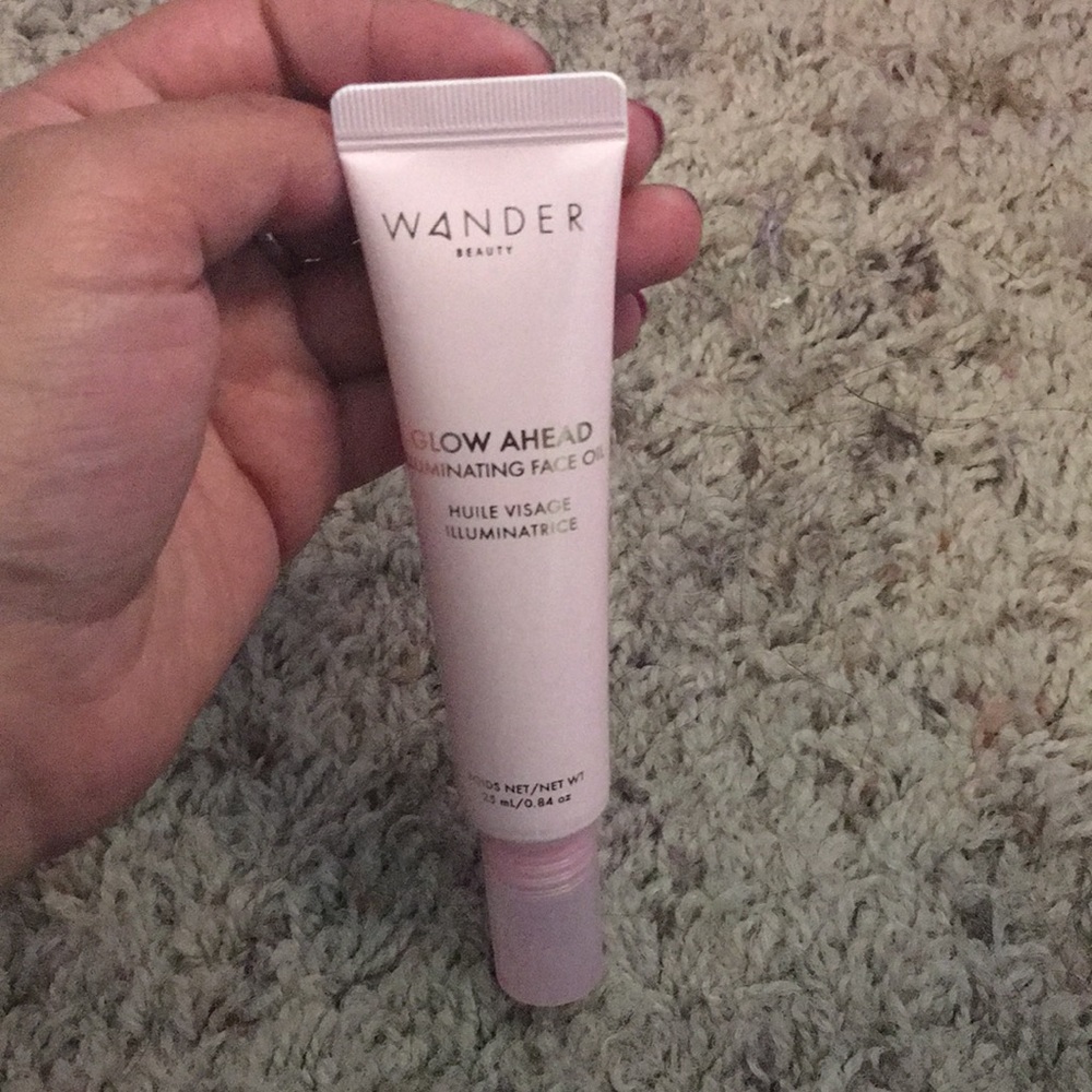 Wander Beauty Glow Ahead illuminating face oil